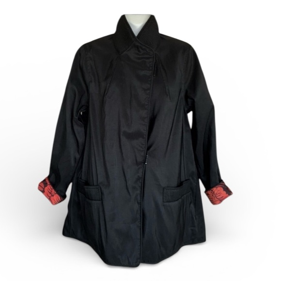Mycra Pac Jackets & Blazers - MYCRA PAC Reversible Rain Jacket, Women's S, Red Floral or Black. EUC